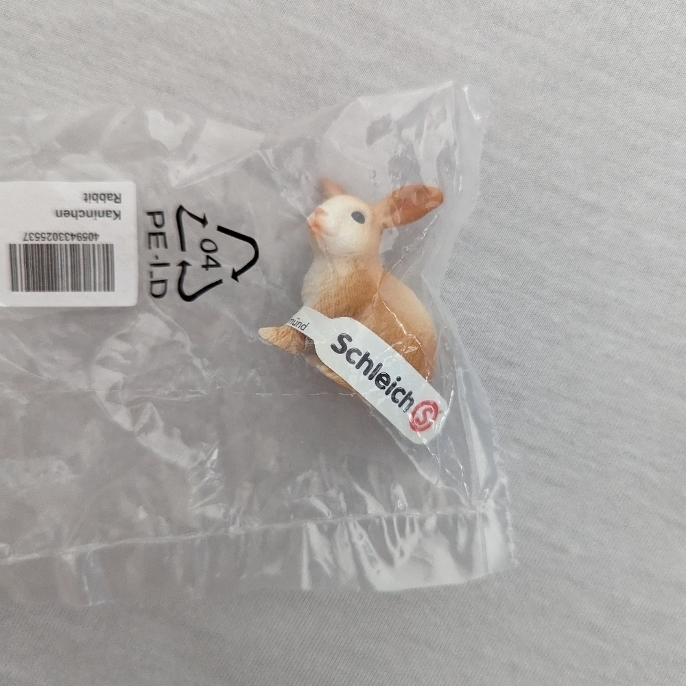 Schleich Rabbit farm animal BNIB